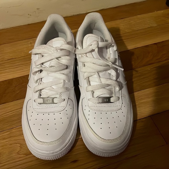 Nike Air Force 1s - Picture 1 of 3